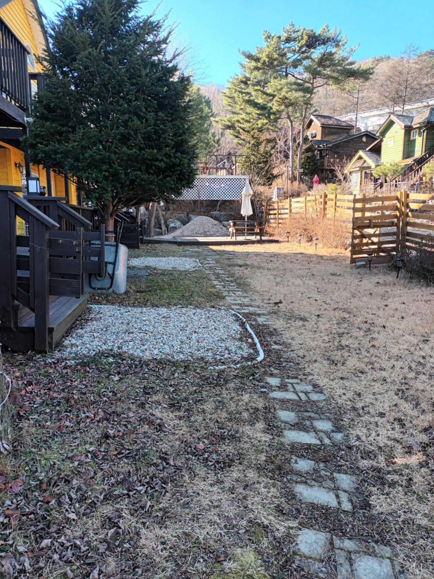Honey Bear Pension Pyeongchang Buitenkant foto